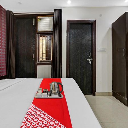 Hotel O Hotel Blue Orchid Nuova Delhi Esterno foto