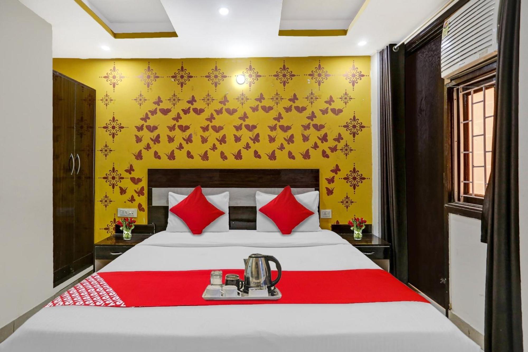 Hotel O Hotel Blue Orchid Nuova Delhi Esterno foto